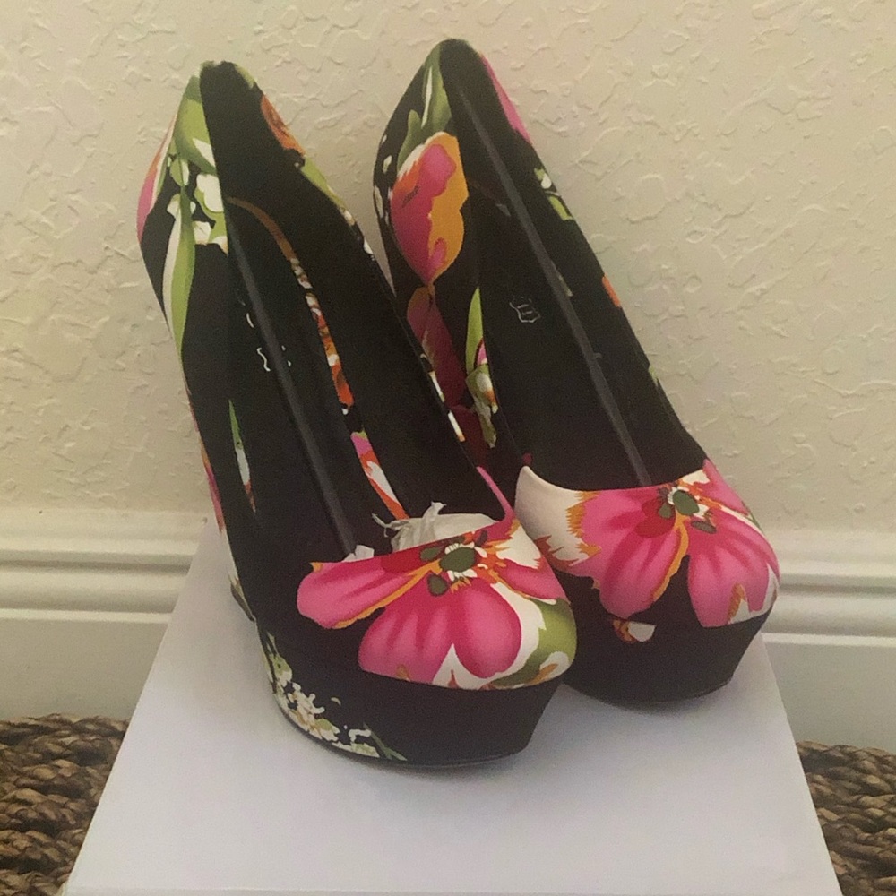 Aldo floral print wedges